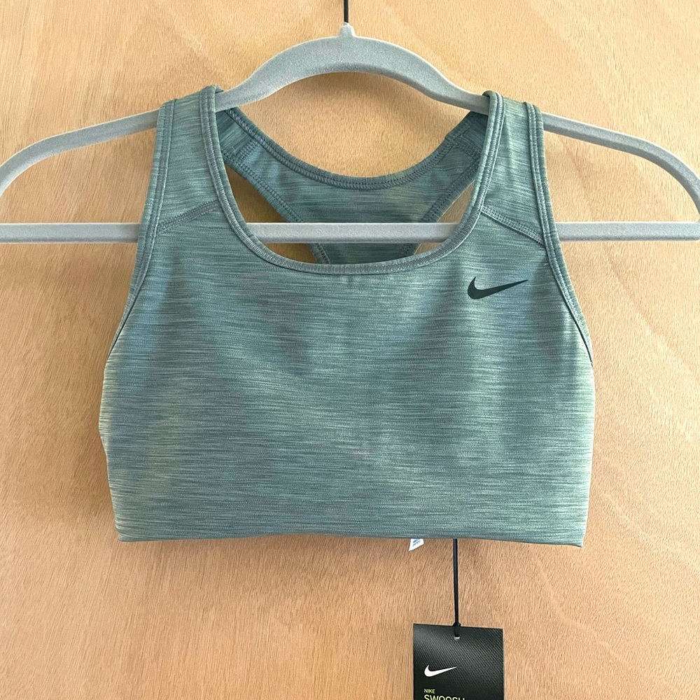 NWT Nike Racerback Sports Bra 💪